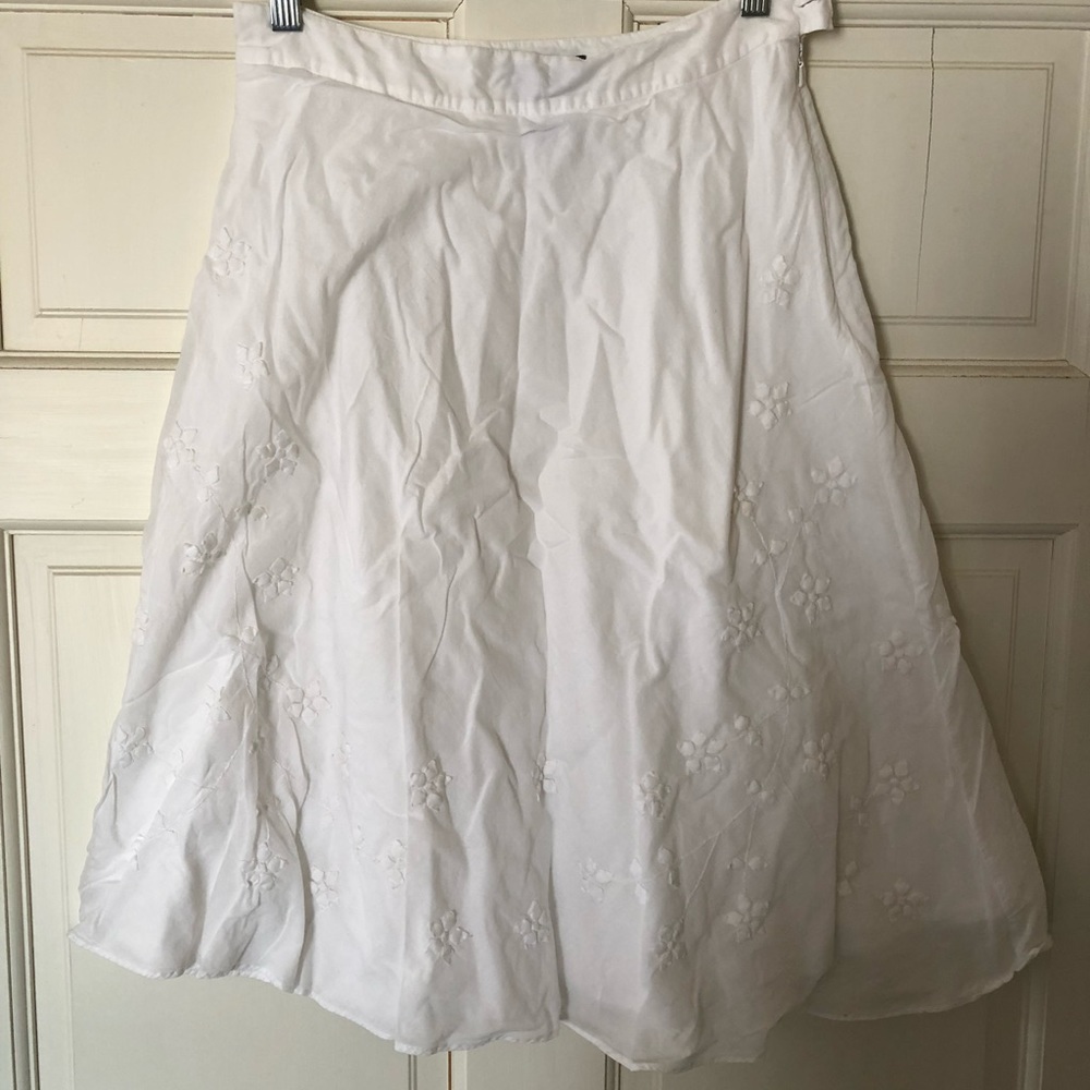 Banana Republic White Skirt, size 4